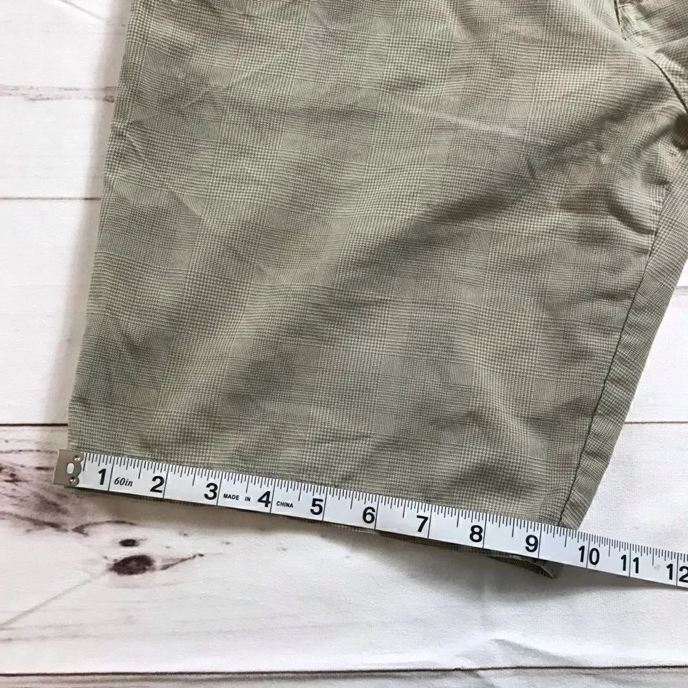 O'Neill Men's Tan Shorts Size 32